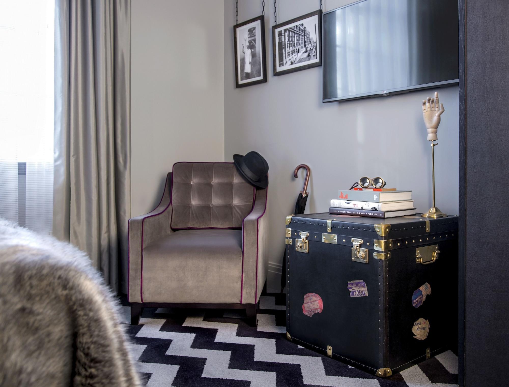 Hotel Gotham Manchester Exterior photo A room at the hotel