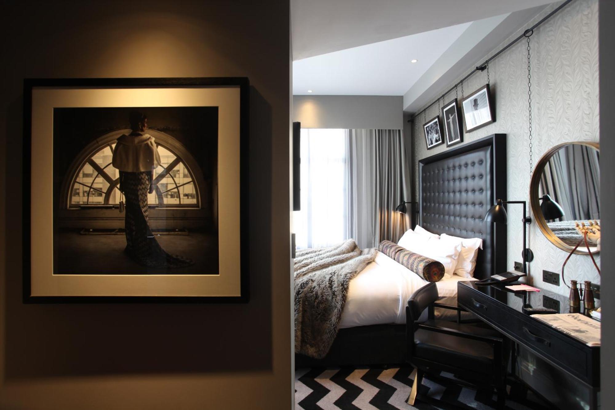 Hotel Gotham Manchester Exterior photo A room at the hotel